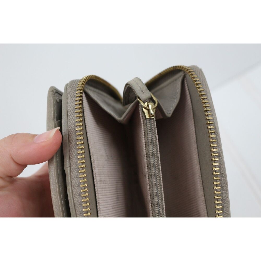 Margot New York Zipper Closure Gina Compact Wallet Leather Gold Hardware - Picture 5 of 5